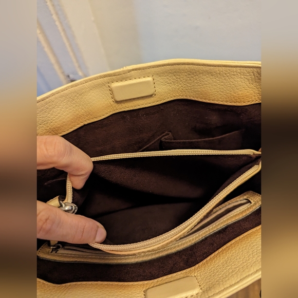 Adrienne Vittadini Shoulder bag, Ivory color - Picture 3 of 9